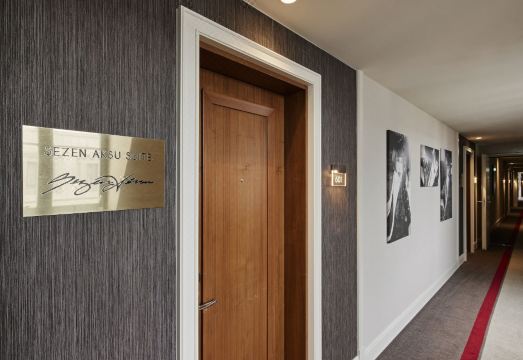 타이타닉 호텔 조식 뷔페