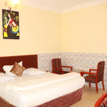 Carlcon Hotel