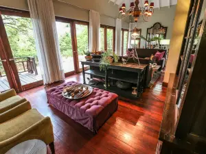 Lake Duluti Lodge Arusha