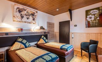 Land-Hotel Zum Schwan, Garni Weilerswist-Metternich 3 E-Ladepunkte