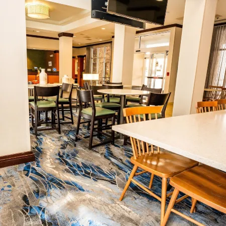 Fairfield Inn & Suites San Antonio Alamo Plaza/Convention Center