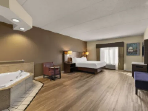 Ramada by Wyndham Harrisburg/Hershey Area Hotels in Linglestown