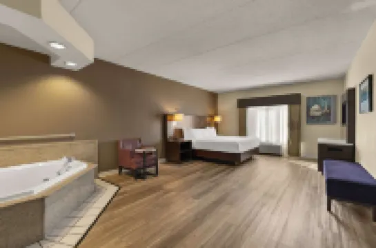 Ramada by Wyndham Harrisburg/Hershey Area