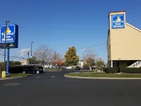Travel Inn Motel Hotels in Hartford