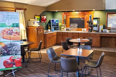 Quality Inn Atchison Отели в г. Атчисон