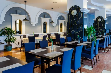 Hotel Wyspiański Отели рядом с достопримечательностью «Галерея польского искусства XIX века»