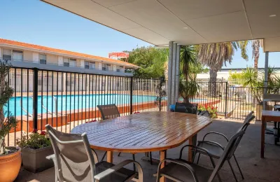Bunbury Motel and Apartments
