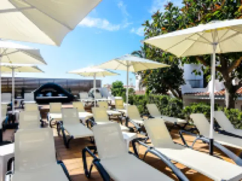 Aparthotel Nelva Resort Hotels in Cala en Porter