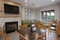 Country Inn & Suites by Radisson, Lake George Queensbury, NY Hotels in Queensbury