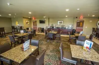 Cobblestone Inn & Suites-Winterset