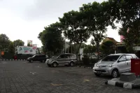 Pop! Hotel Sangaji Yogyakarta - parking