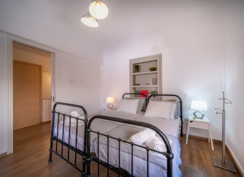 The Roof - Flat Sea View in Aegina Town