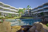 Cotton Beach Resort - Tweed Coast Holidays ® - Strand