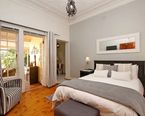Arum Place Guest House Отели рядом с достопримечательностью «Мелвилл»