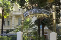 Hotel Villa Westend Hotels near MAXCo.