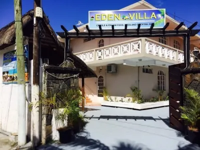 Eden Villa Hotel a 