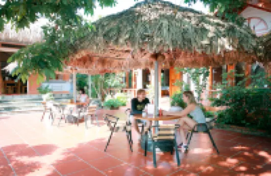 寧平山景家庭旅館