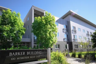 Barker Suites Southport Hotels in Portage la Prairie