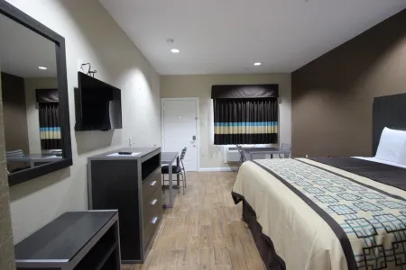 Scottish Inn & Suites Baytown Отели в г. Бейтаун