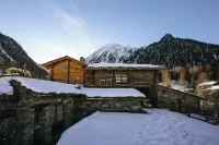 Hotellerie De Mascognaz فنادق في شامبولوك