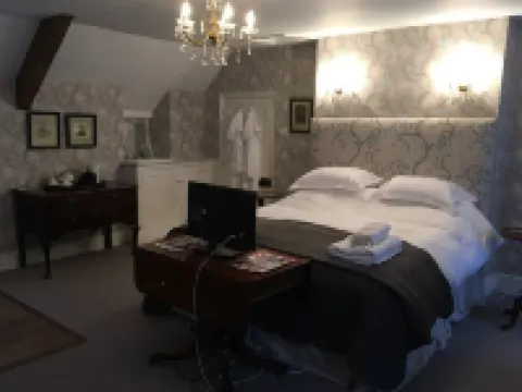 Clare Cottage Hotels in Sherborne
