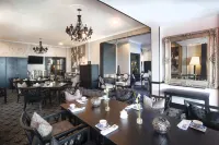 Cumberland Hotel - Oceana Collection