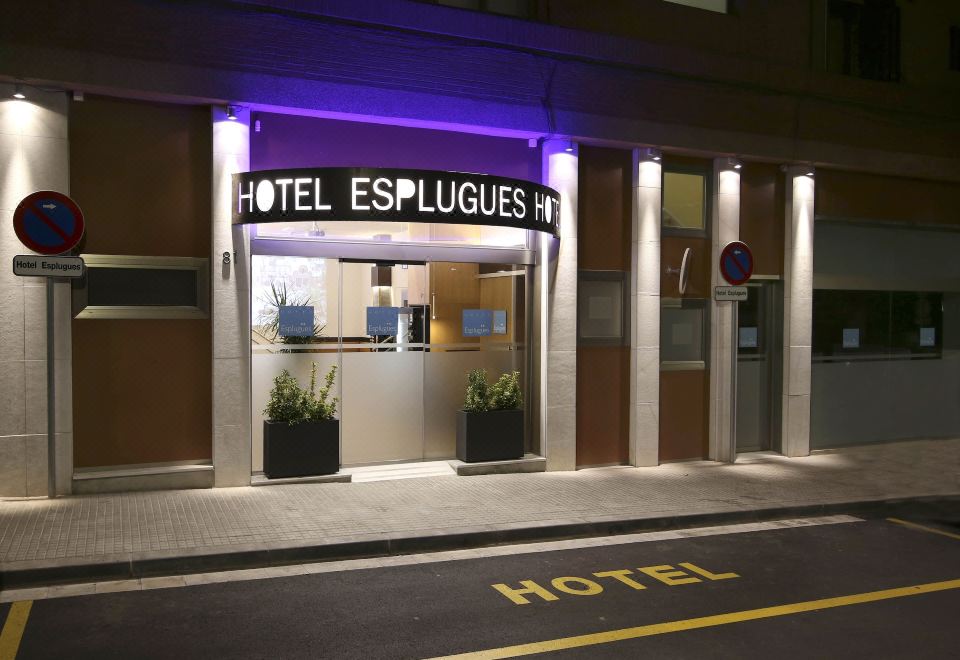 호텔 에스플루게스