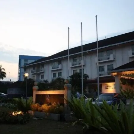 Hotel Seri Malaysia Johor Bahru Отели рядом с достопримечательностью « Larkin Sentral»
