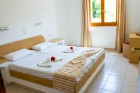 Ideal Hotel