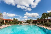Maingate Lakeside Resort Hotels in Kissimmee