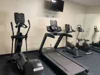 Days Inn by Wyndham Colorado Springs Airport - Gym