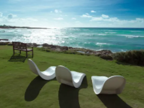 Ocean Spray Apartments Hotels in Oistins