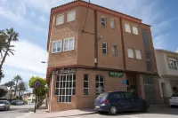 Hotel Los Bartolos Отели в г. 