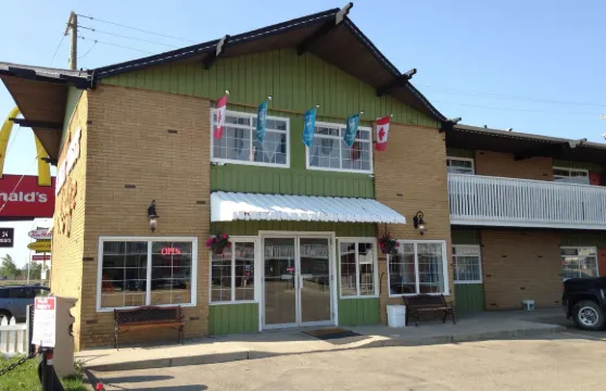 銀巒洛奇汽車旅館