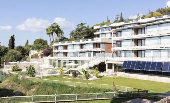 Santa Romana Apartments & Suites