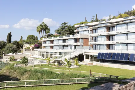 Santa Romana Apartments & Suites