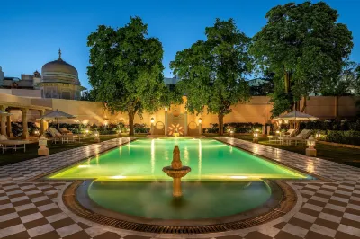 Rajmahal Palace Raas Hôtels à : Jaipur