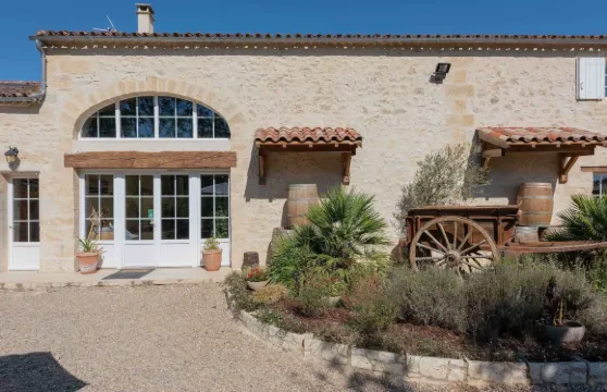 洛特葡萄藤酒店