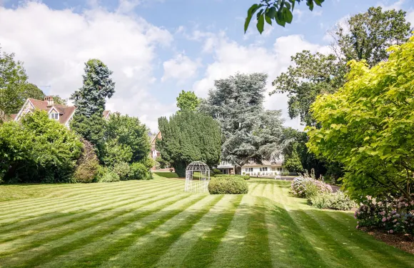 烏託邦温泉露希爾農莊酒店