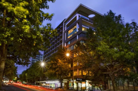 كوست أون هوبسون Hotels near شارع كوين