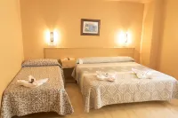 Hostal Goyesco Plaza Hotels in Plasencia