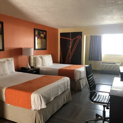 Howard Johnson by Wyndham North Bergen Các khách sạn gần câu lạc bộ âm nhạc Highline Ballroom