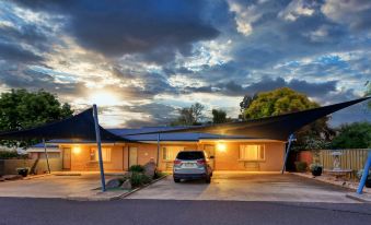 Edward Parry Motel and Apartments