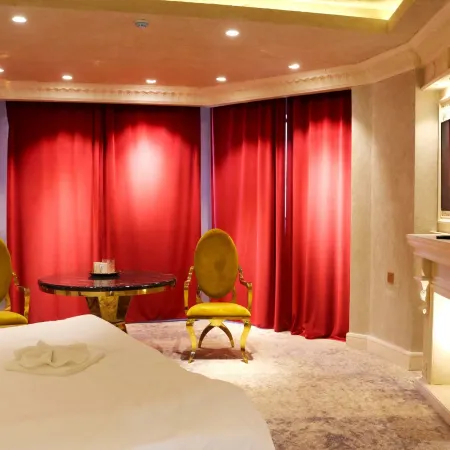 Elegance Hotel