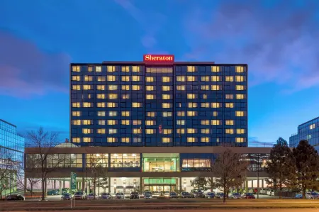 Sheraton Denver West Hotel Отели рядом с достопримечательностью «Green Mountain»