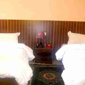 Hotel Half Moon Rooms