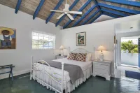 Grace Bay Beach Ocean Villas Hotel di Cooper Jack Bay Settlement