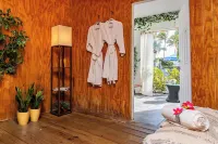 Sherry Frontenac Oceanfront - Spa
