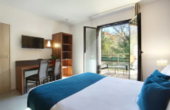 Suite Home Aix en Provence Sud TGV Hotels in 