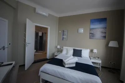 Luna Rooms Hotels in Savona